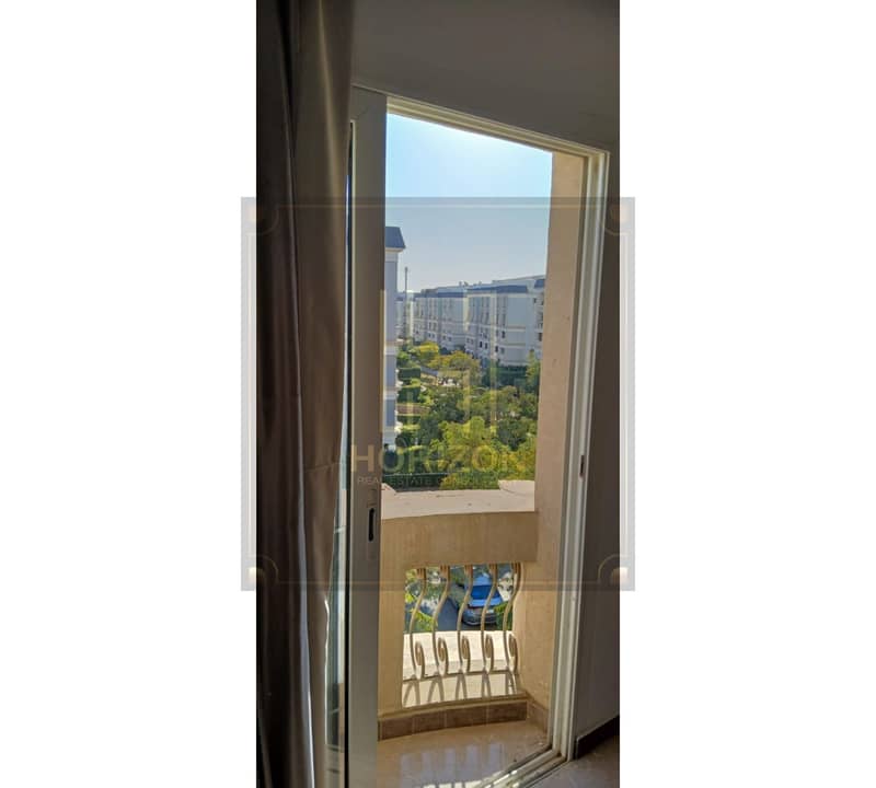 4 WhatsApp Image 2025-10-28 at 12.12. 33 PM (1). jpg