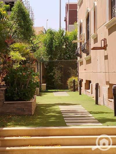 10 Bedroom Villa for Rent in Sheikh Zayed, Giza - IMG-20251028-WA0018. jpg