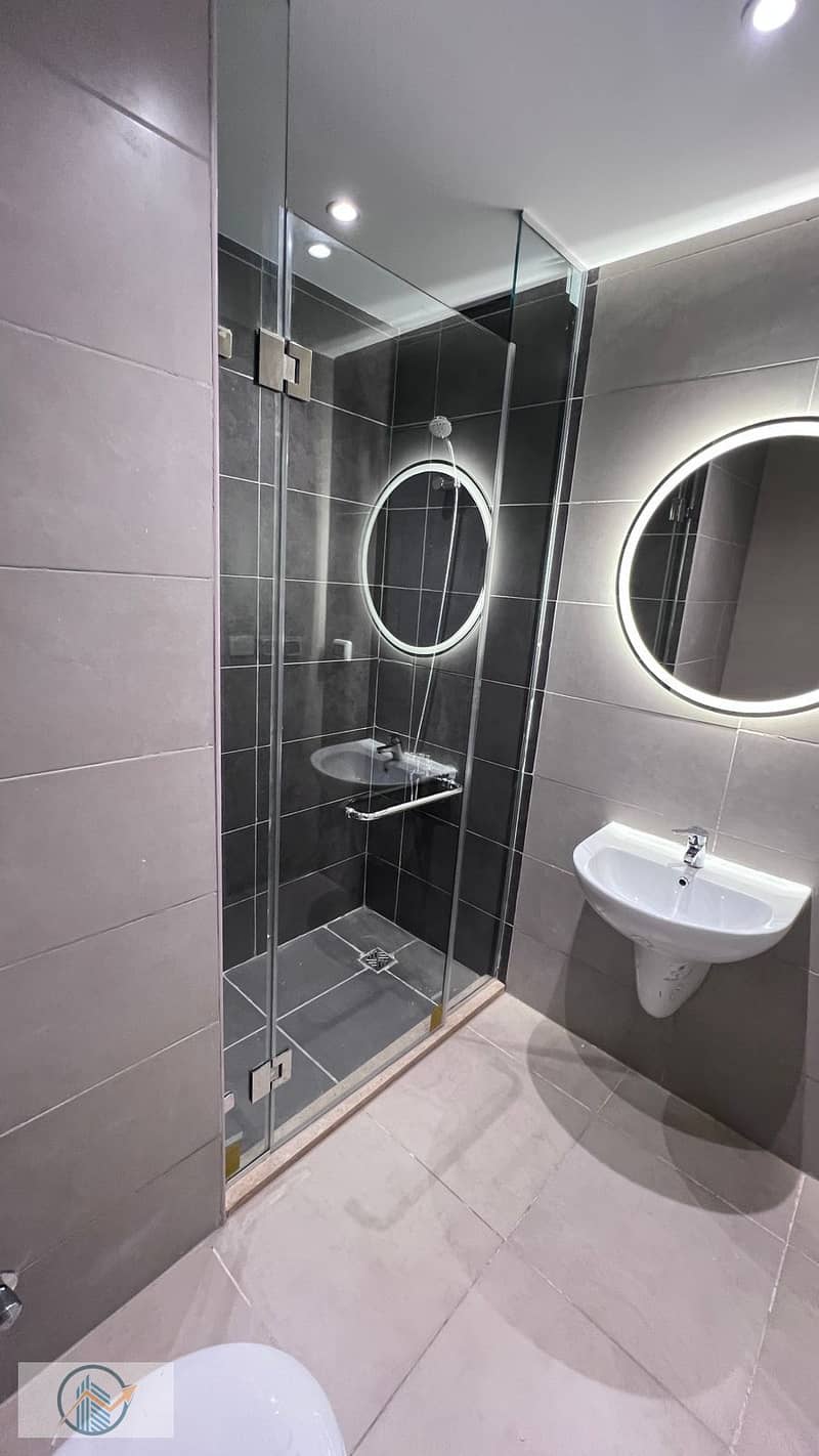 7 WhatsApp Image 2025-10-28 at 11.48. 54. jpeg