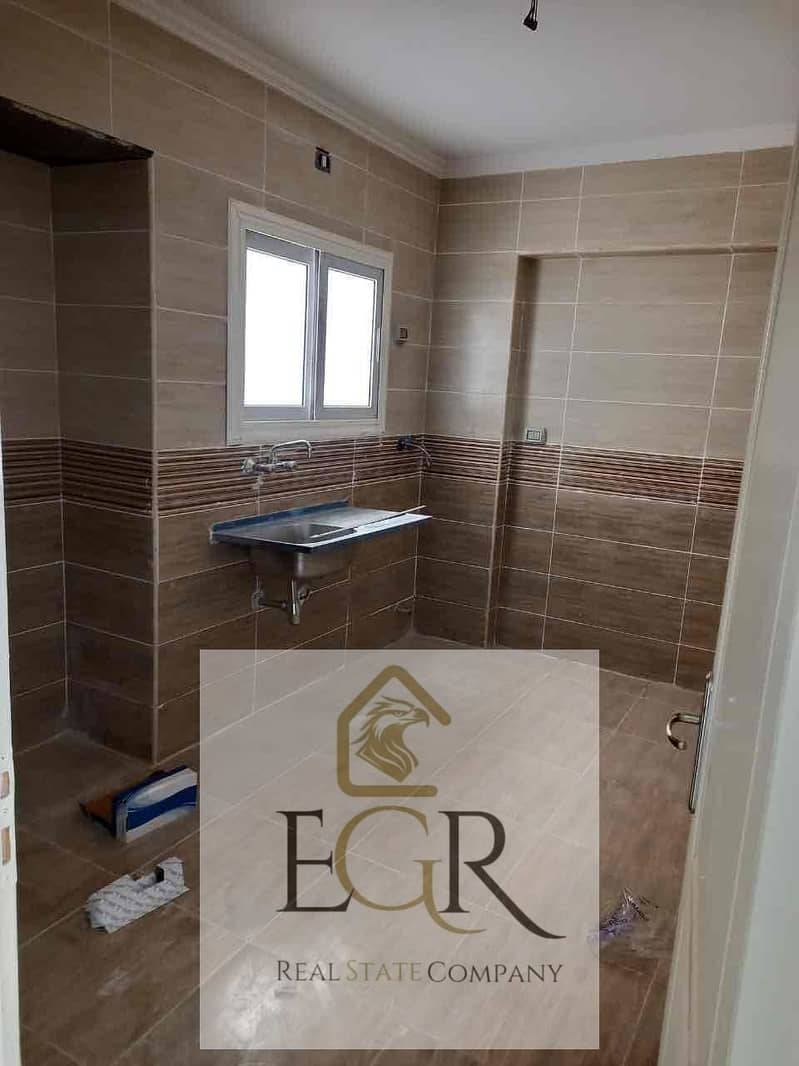 8 26bef0e0-bb7e-48cc-a98f-266e771646d4. jpg