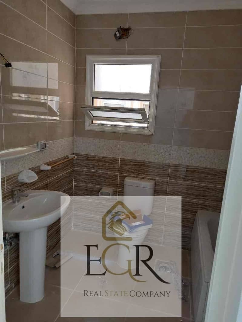 9 bf7153fd-ab6b-46bb-ae6b-2d12d6994257. jpg