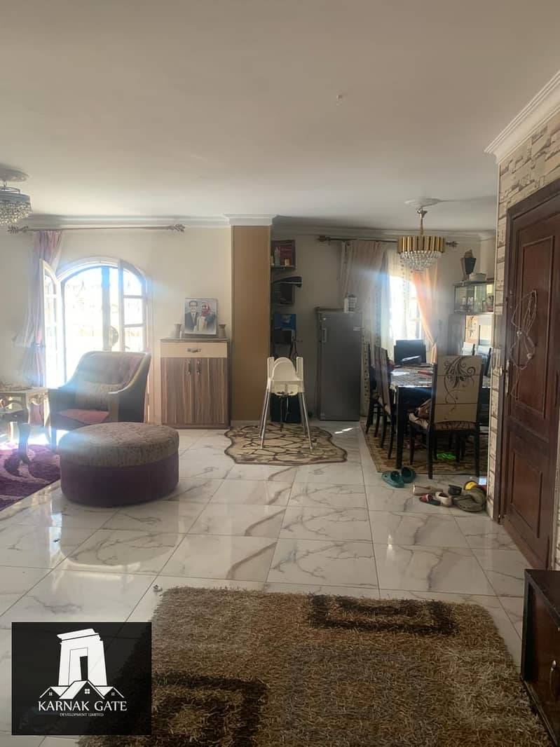 2 6ea999d3-5d4f-48db-94ec-1ba64706d978. jpg