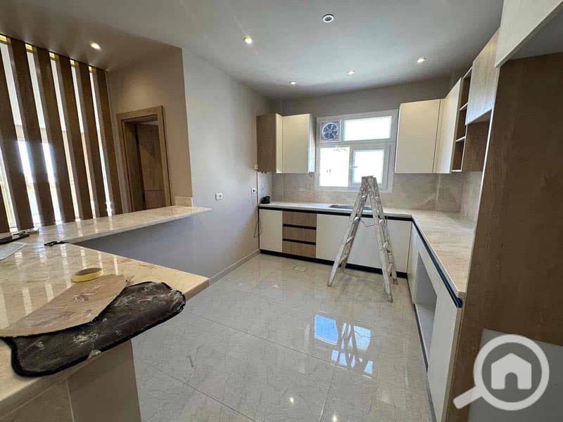 12 aa5f6bf6-61d8-406e-aba0-cb9e806af444. jpg