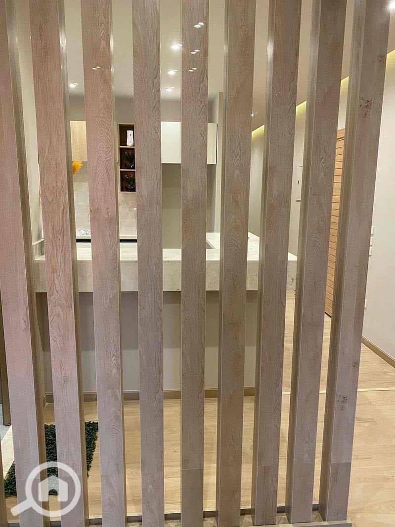 14 24391e17-1d5b-4c69-9358-f071e1b15bba. jpg