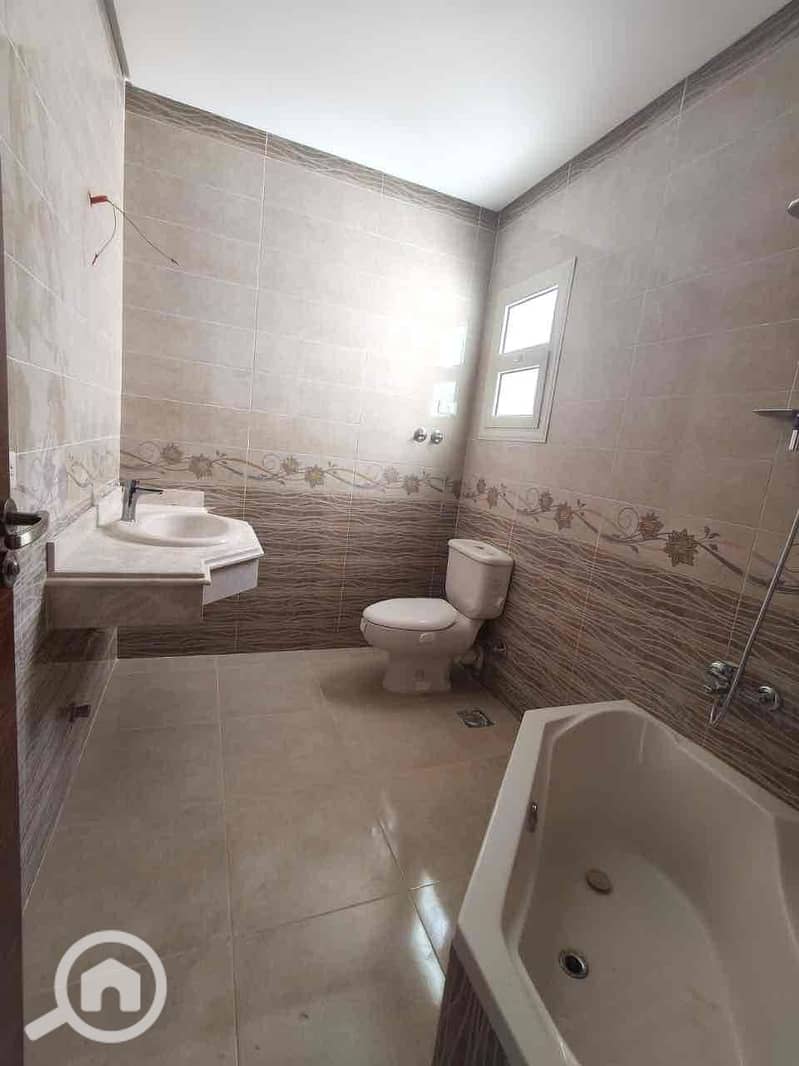 7 6b0208fa-fe21-49a2-ac43-5c5e9b1e49bc. jpg