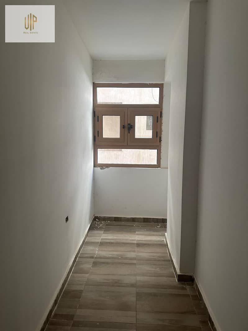 18 WhatsApp Image 2025-09-25 at 11.25. 28_ba58d15e. jpg