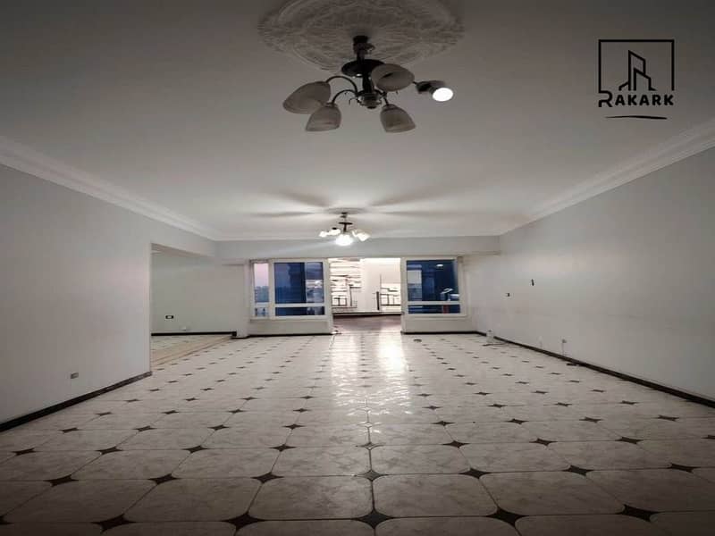 R2 (Copy). jpg R2 (Copy). jpg