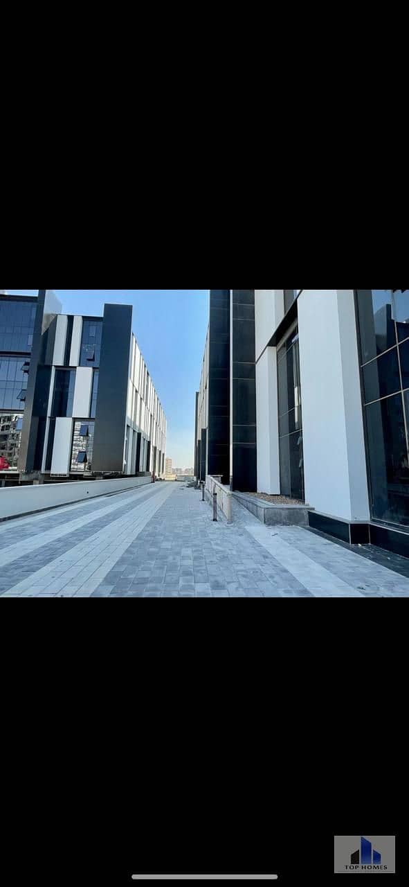 5 WhatsApp Image 2025-10-27 at 3.53. 20 PM. jpeg