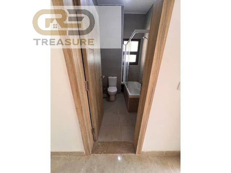 8 WhatsApp Image 2025-10-23 at 6.59. 06 PM (2). jpg