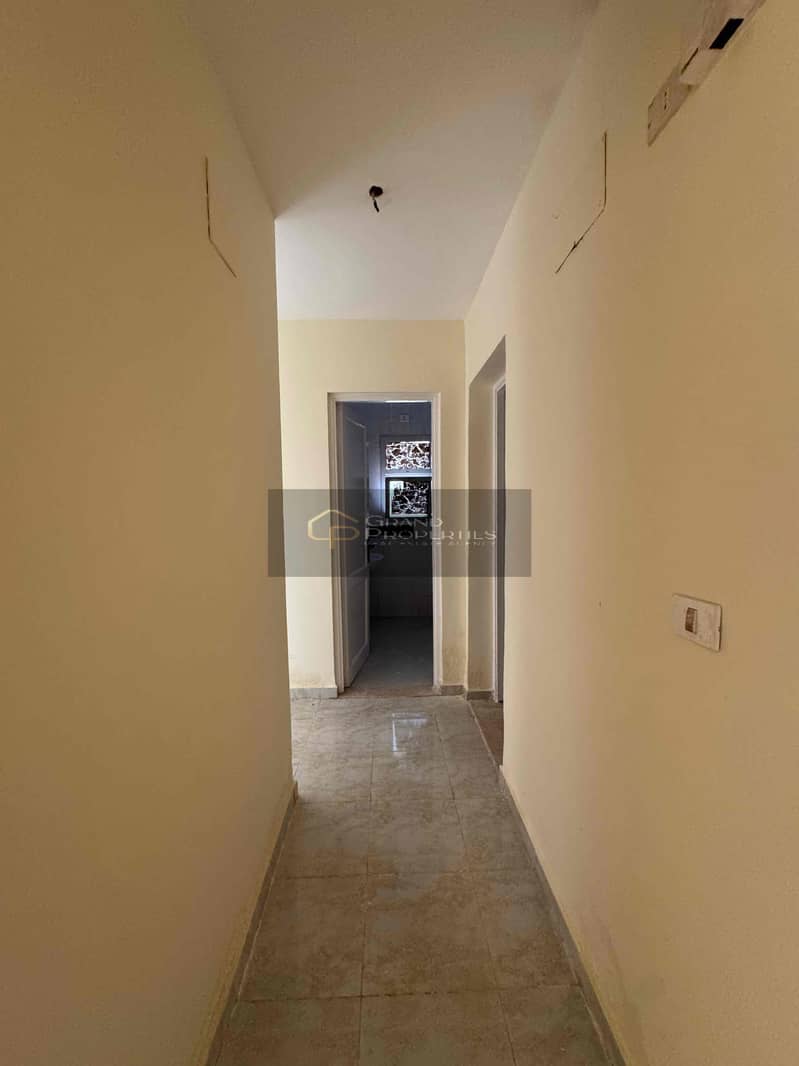 9 5ec922a3-73d4-4159-898f-60742a42bd75. jpg