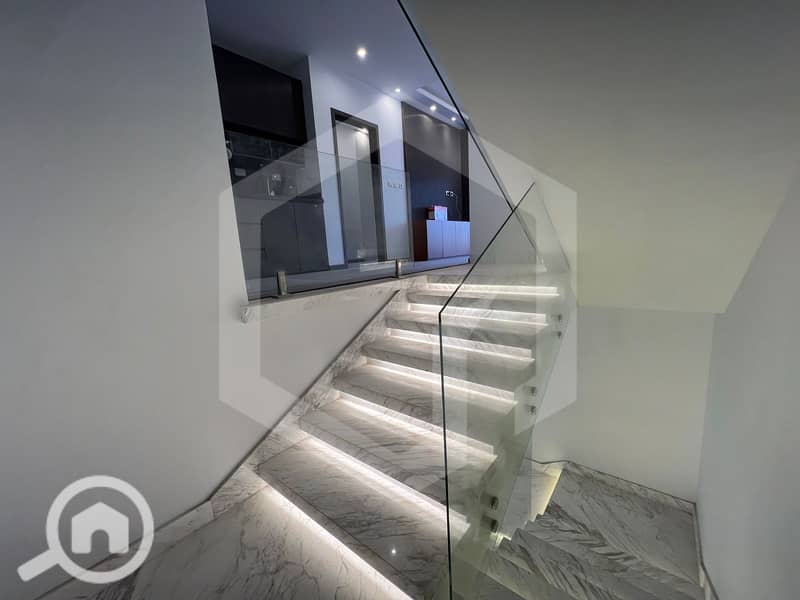 7 Grand Heights 7. jpg