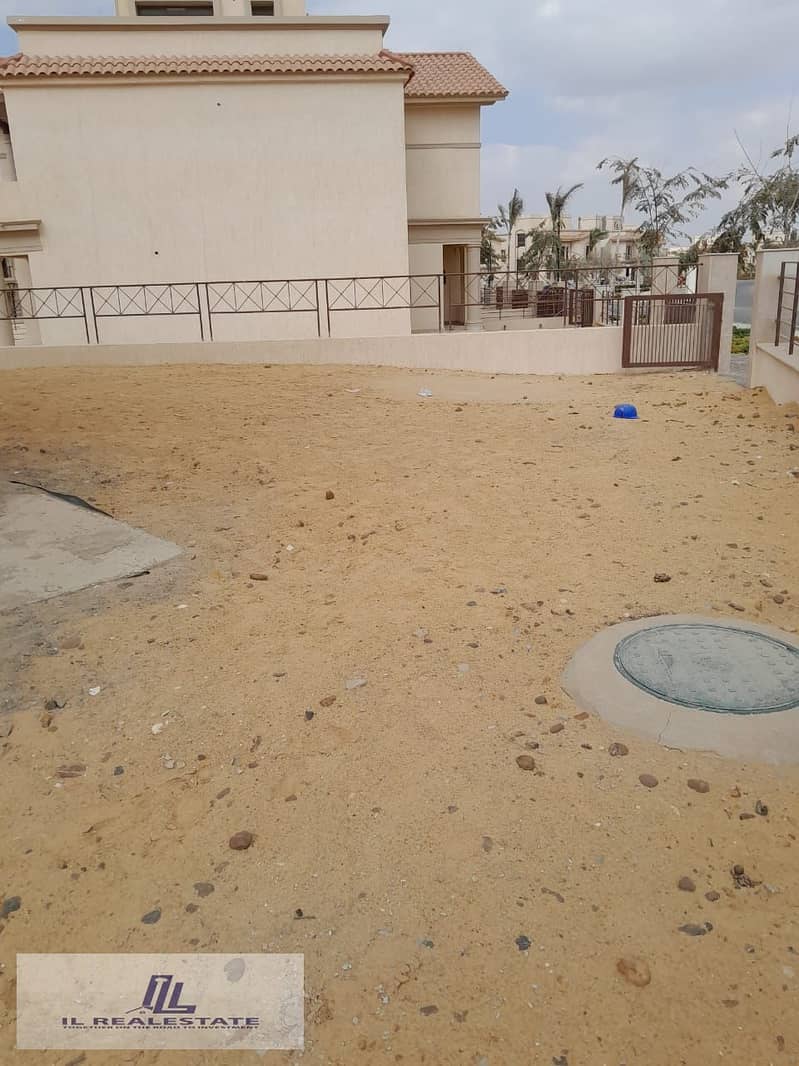 7 8d39ff10-a776-4d29-9c4f-5723aed790fe. jpg