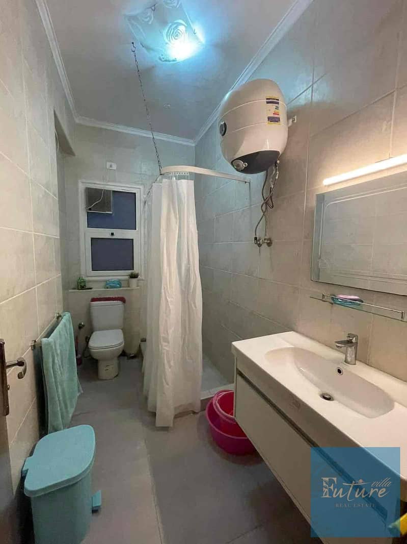 8 d51b0307-6c96-46dd-ad5d-c9f29b6fd951. jpg