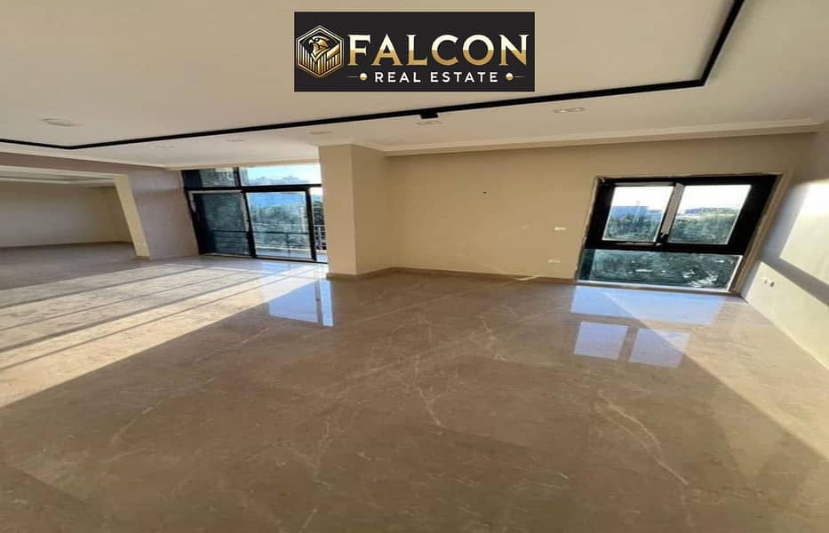 8 475845655_122144828108512443_1799345419375589481_n. jpg