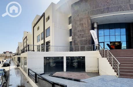 محلات تجارية  للايجار في 6 أكتوبر، الجيزة - 1-3. jpg