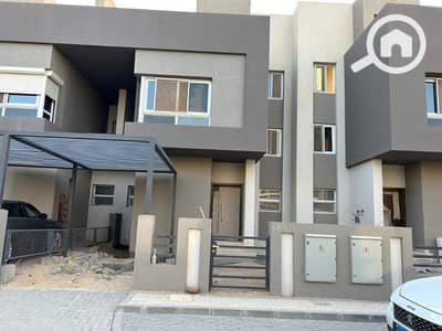 3 Bedroom Townhouse for Sale in Sheikh Zayed, Giza - 37881fe9-937d-48bd-a42e-855124793d3b. jfif. jpg