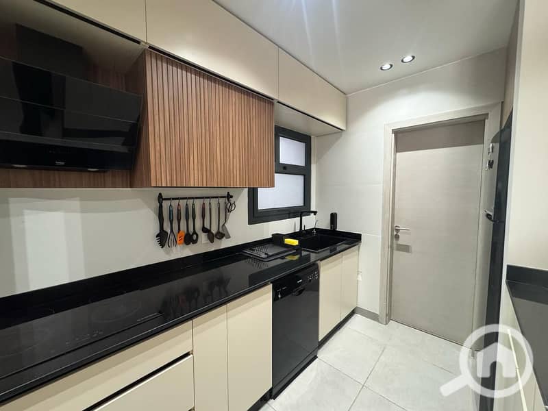 4 WhatsApp Image 2025-10-24 at 11.08. 31 PM (1). jpeg