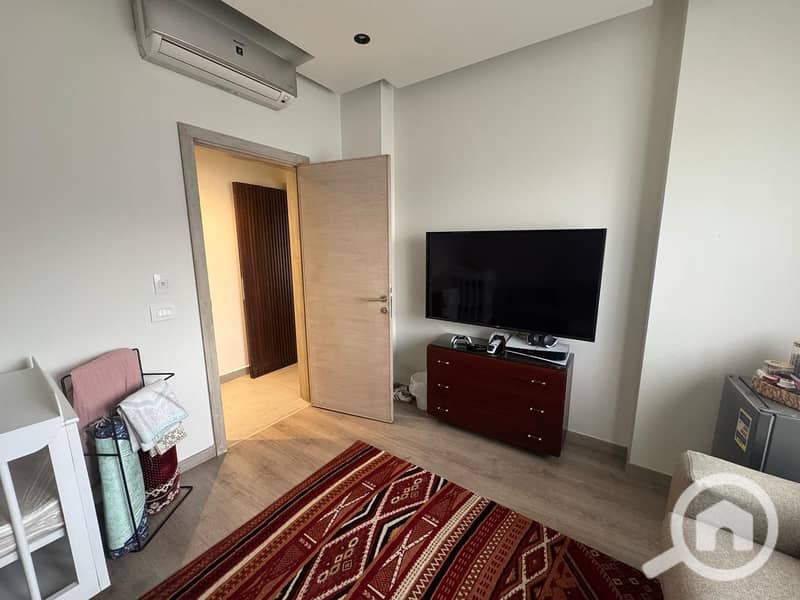 14 WhatsApp Image 2025-10-24 at 11.08. 31 PM (3). jpeg