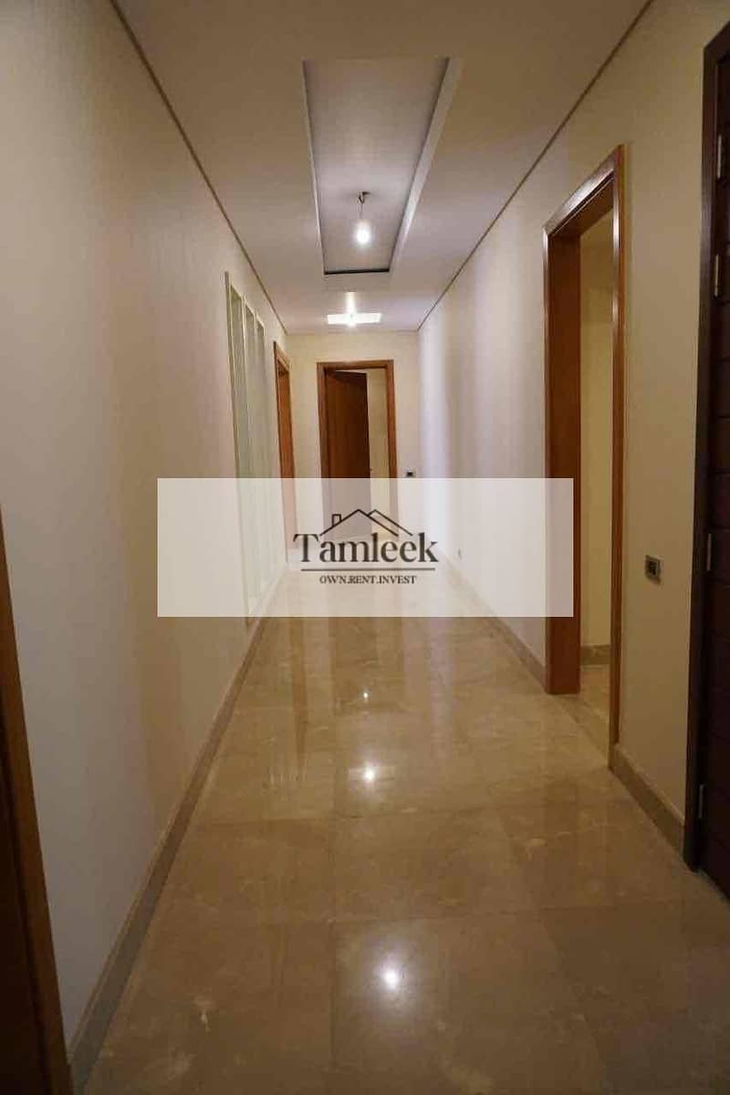 4 e3c443d3-8656-4bdc-a043-cc5eefffe403. jpg