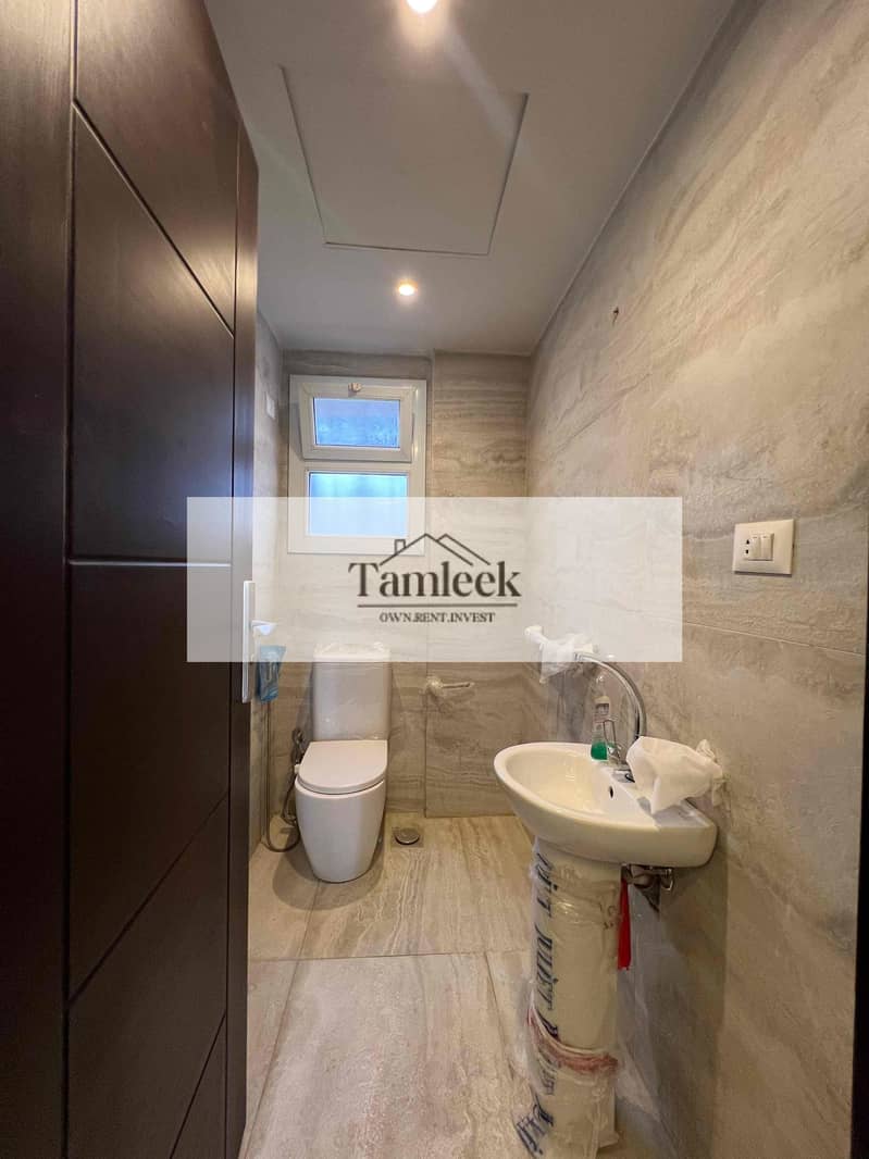 9 057b5a7a-e576-4ceb-8be3-c2a26265170a. jpg