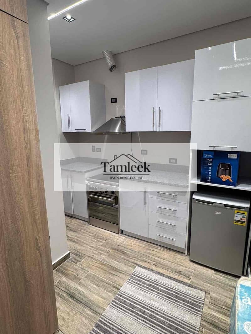 2 ad484bbd-8ec6-4094-9db5-66dba5fc38b2. jpg