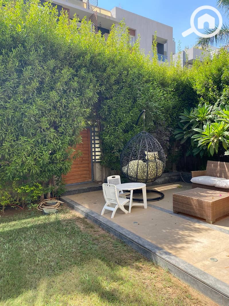 10 a27d7077-c7e8-45f5-9d23-c598719001b9. jpg