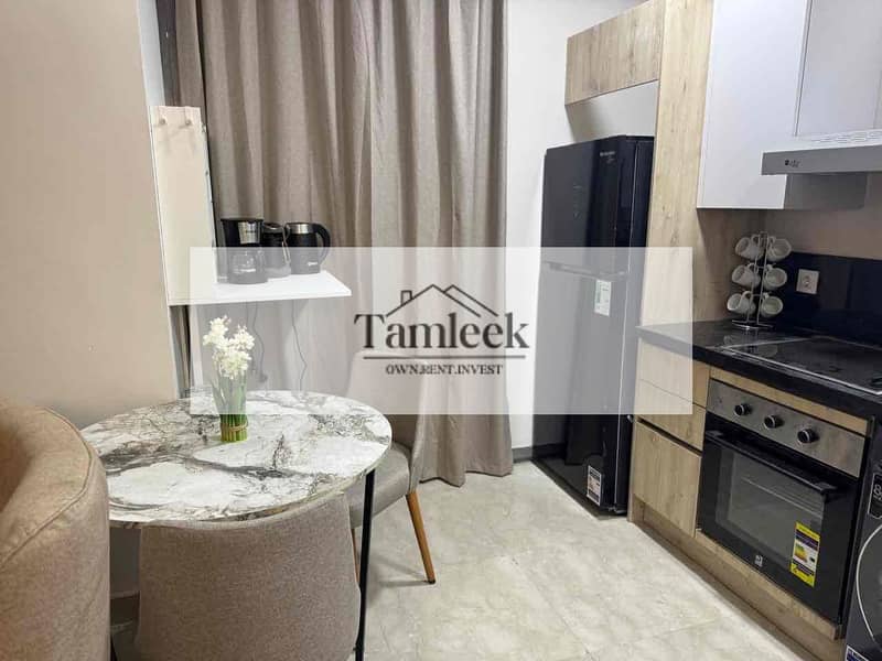 3 052259f1-9de0-435e-bd96-5a527e0bbbca. jpg