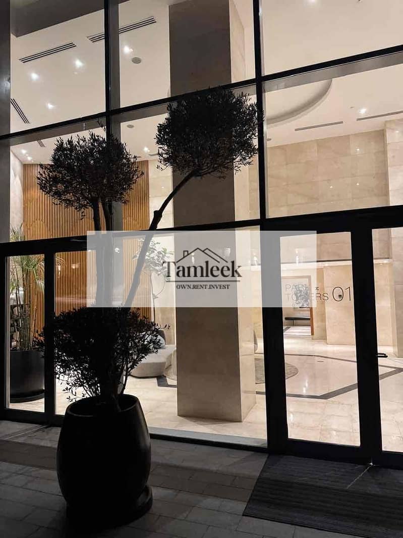 7 5591bf8e-0131-478d-86a2-36aa795b61a8. jpg