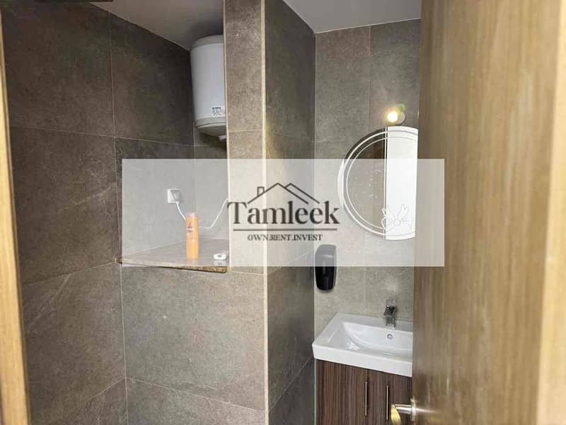 9 d2a84c8f-af05-40ba-ae55-09c0d1a433e2. jpg