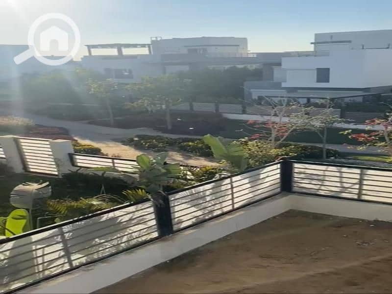 2 WhatsApp Image 2025-10-27 at 12.55. 20 PM (1). jpg