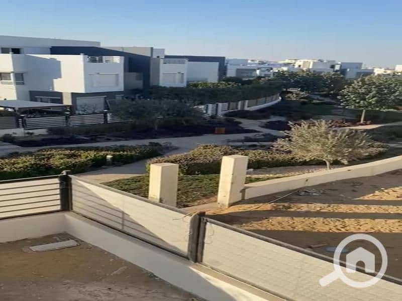 4 WhatsApp Image 2025-10-27 at 12.55. 21 PM. jpg