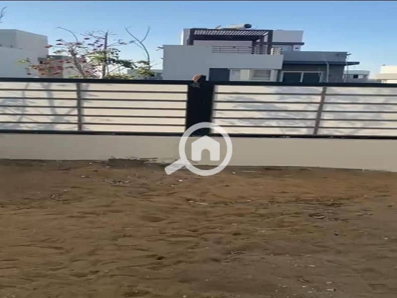 5 WhatsApp Image 2025-10-27 at 12.55. 21 PM (2). jpg