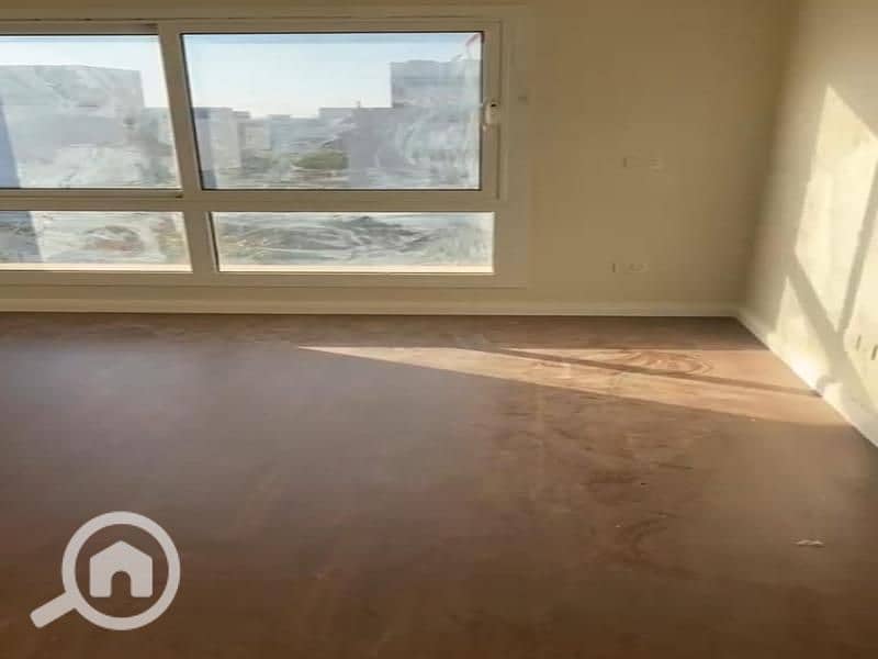 10 WhatsApp Image 2025-10-27 at 12.55. 22 PM (1). jpg