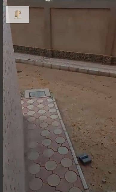 3 WhatsApp Image 2025-10-02 at 20.24. 42_e28d9e67. jpg