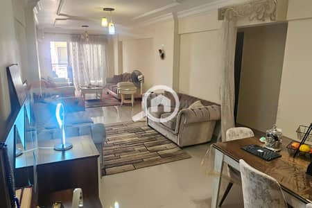 فلیٹ 3 غرف نوم للبيع في سموحة، الإسكندرية - 1. jpg