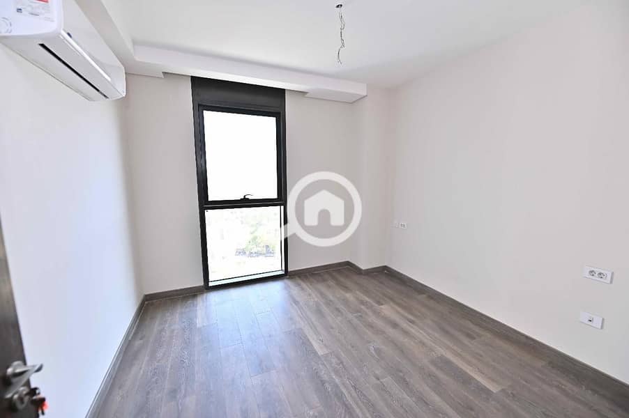 16 WhatsApp Image 2025-10-28 at 12.59. 28 PM (2). jpeg