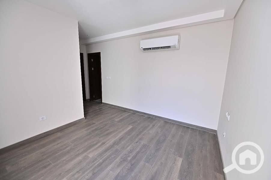 20 WhatsApp Image 2025-10-28 at 12.59. 27 PM. jpeg