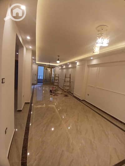 شقة 3 غرف نوم للايجار في سابا باشا، الإسكندرية - 37912507-77b7-4653-a363-ec015a3121b1. jpg