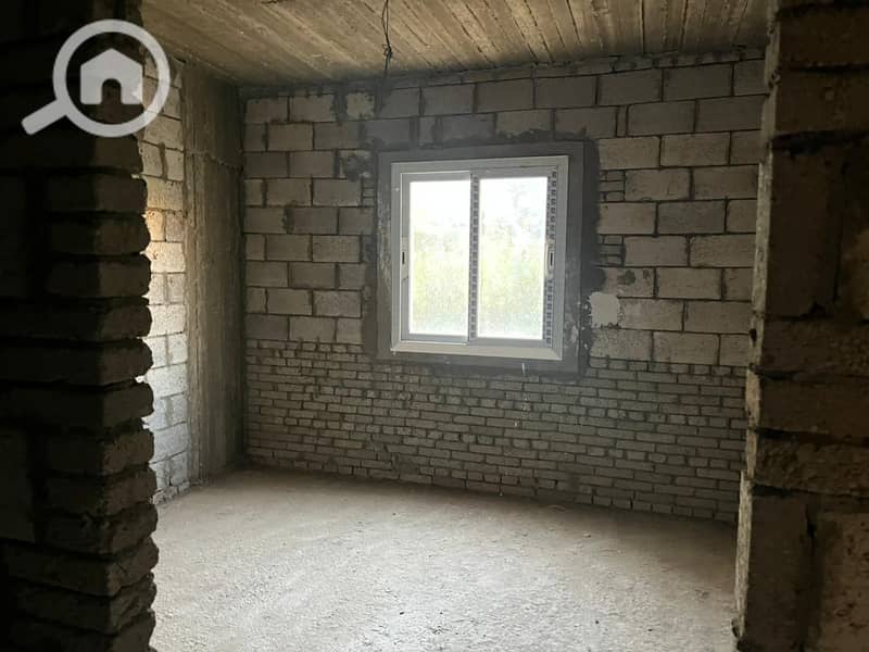 10 8fb54d1d-fe4e-402d-b335-a061be3cd67f. jpg