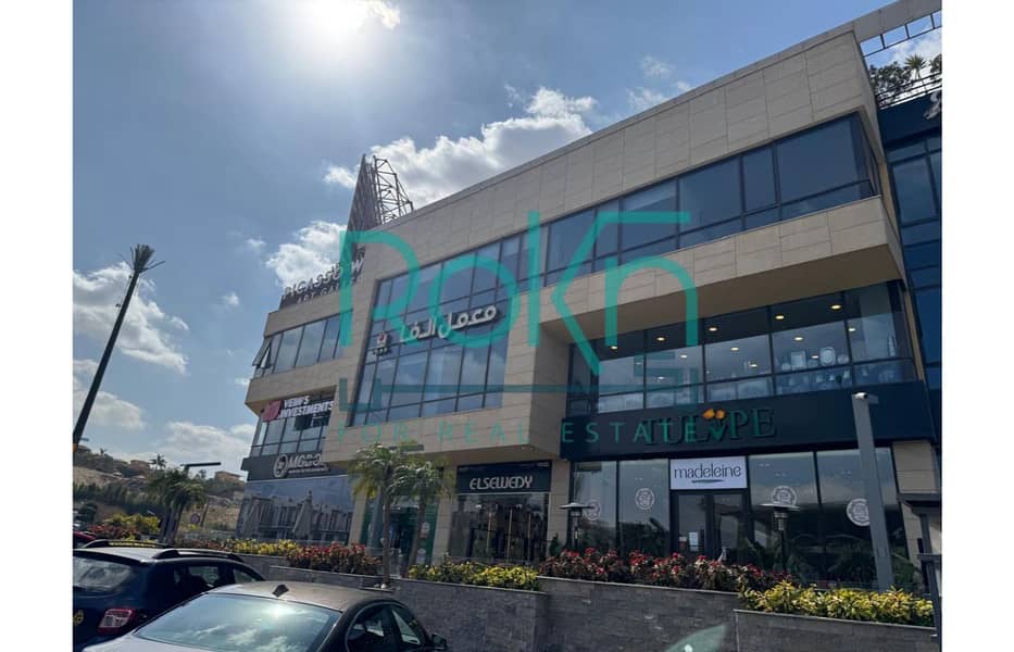 8 20b48dff-8b67-4f8c-948a-4b9e7ed73154. jpg