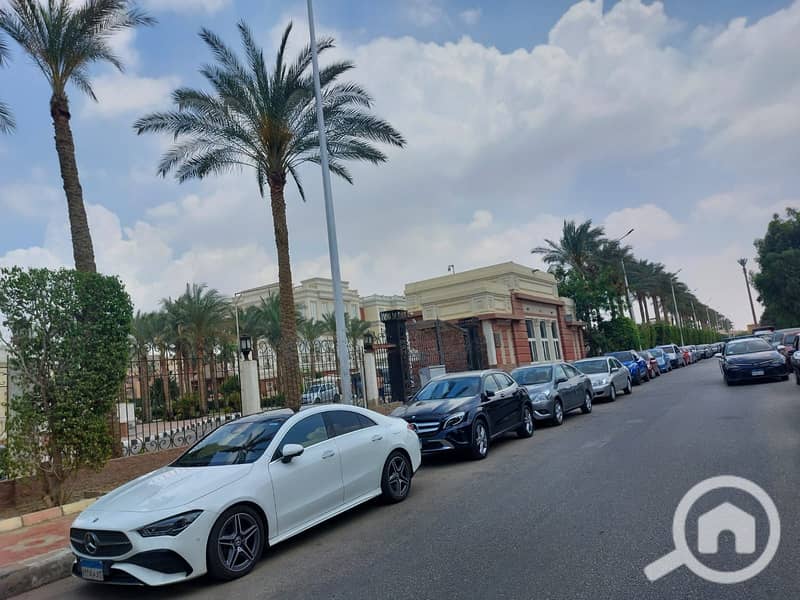 6 6bbd1e57-cf4b-43ba-9cb0-e1fa917b05b8. jpg