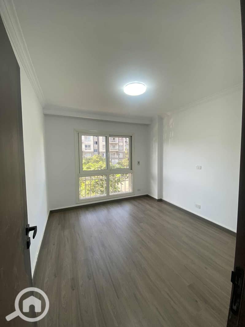 6 WhatsApp Image 2025-10-25 at 15.40. 59_a16730d3. jpg