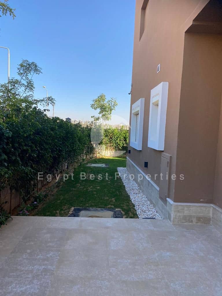 10 8e6a53b8-d2da-400c-8ed1-691e29cd9e9e. jpeg