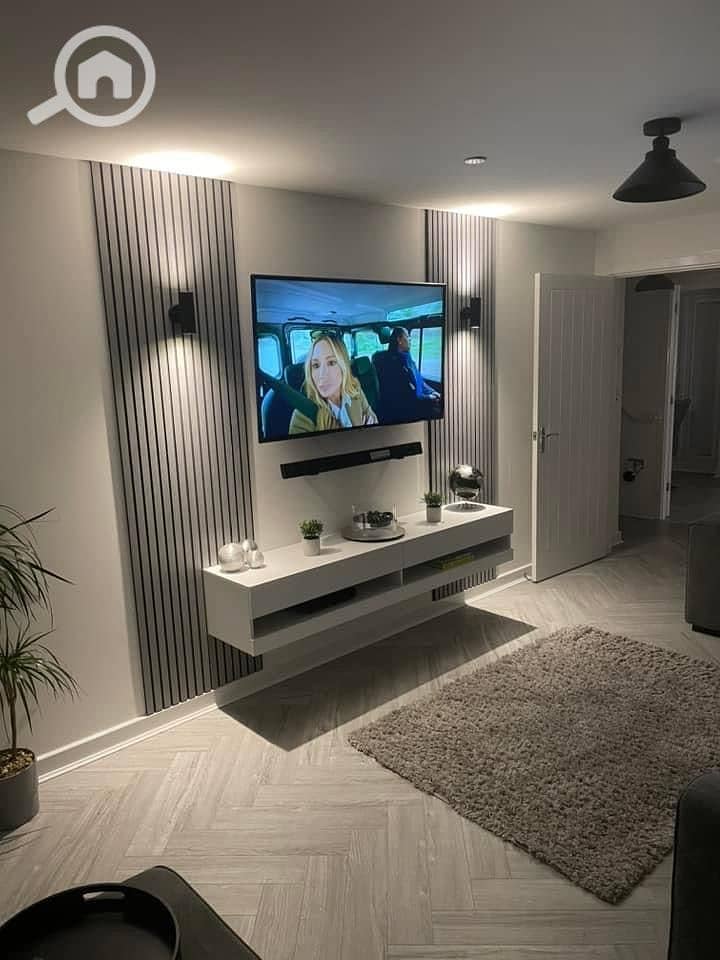 10 download (1). jpg