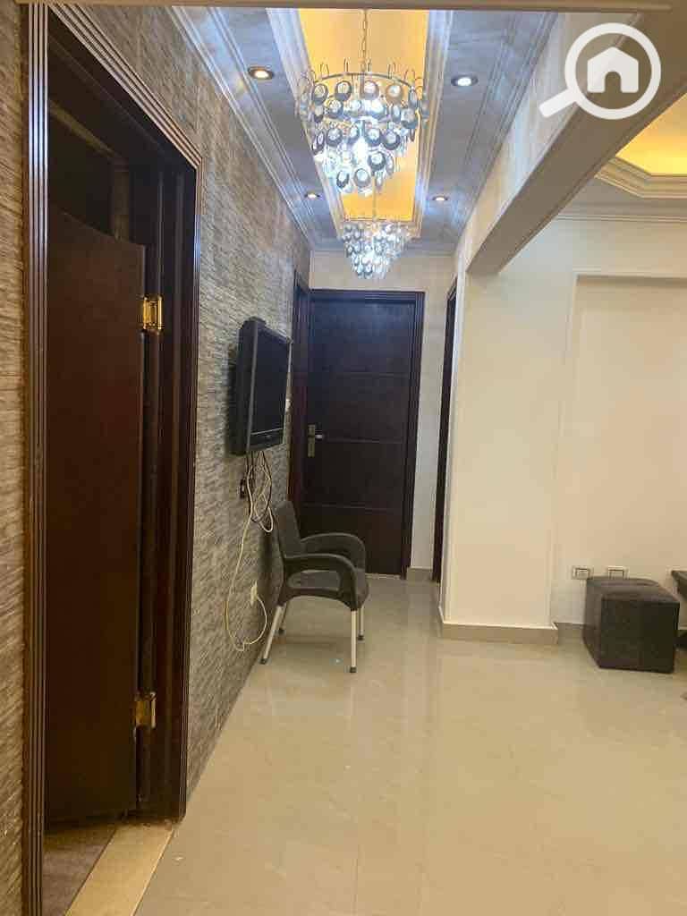 4 cfa794af-5d15-425c-9e23-328e5f8b0782. jpg