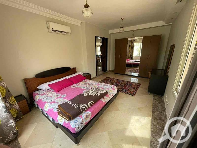 4 0f24f300-20c2-4a8d-b0b6-24d7cf25e8d4. jpg