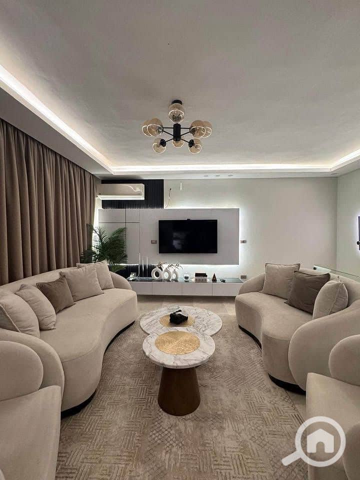 11 540487213_746183344939157_2477565110989294402_n. jpg