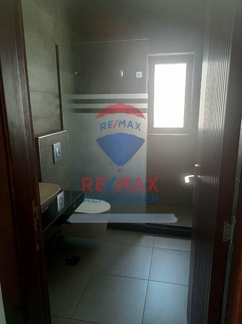 10 WhatsApp Image 2025-10-20 at 5.41. 18 PM. jpeg