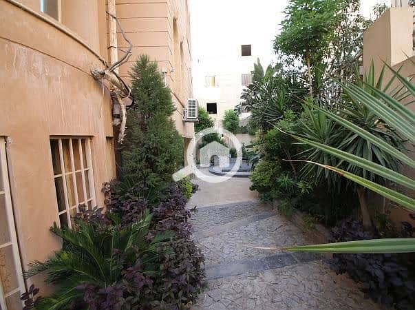 6 4ec7906a-4ba6-4350-8b88-e75ad3c60e7a. jpeg