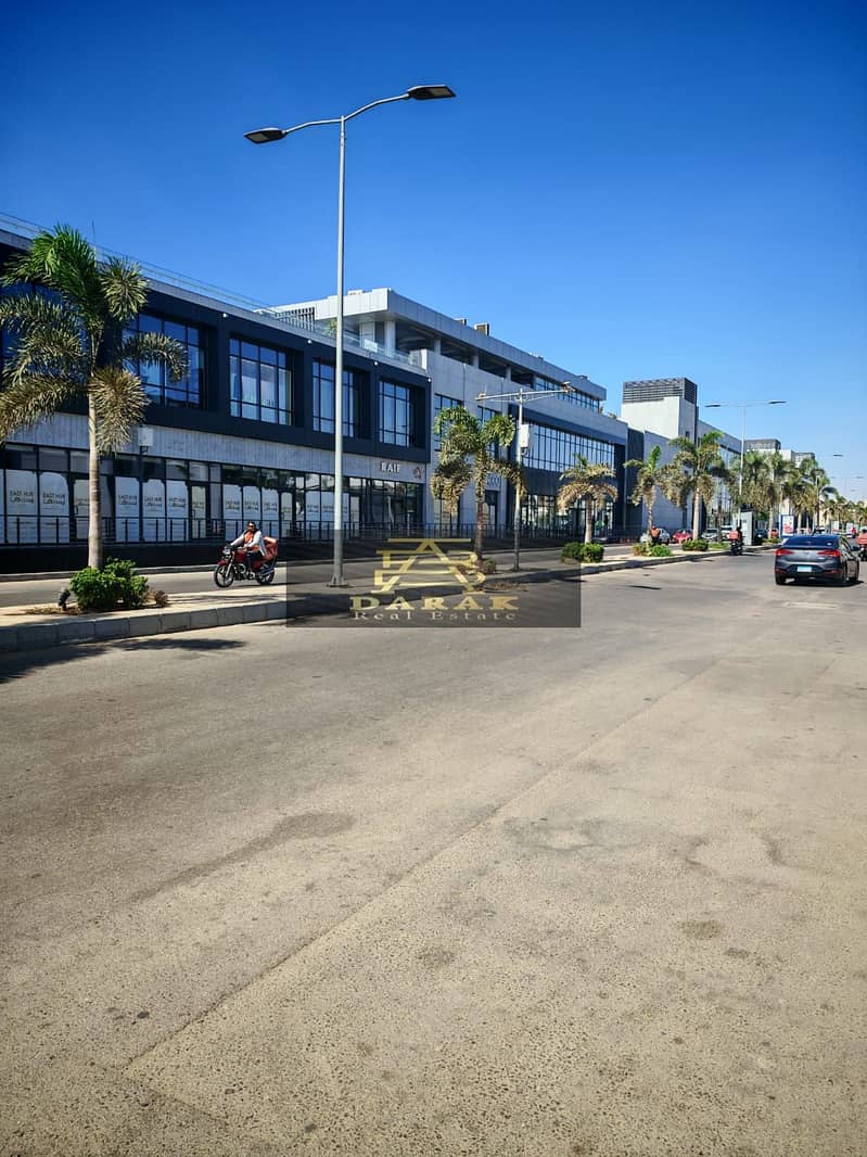 4 WhatsApp Image 2025-10-21 at 1.43. 57 PM. jpeg